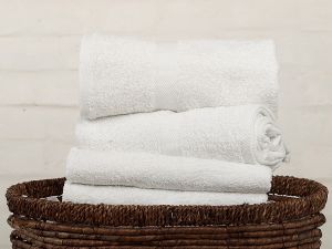 Kvalitní ručník a osuška Profod 400 g/m2 bílá, | Osuška bílá - rozměr 70x140 cm., Ručník bílý  - rozměr 50x100 cm.